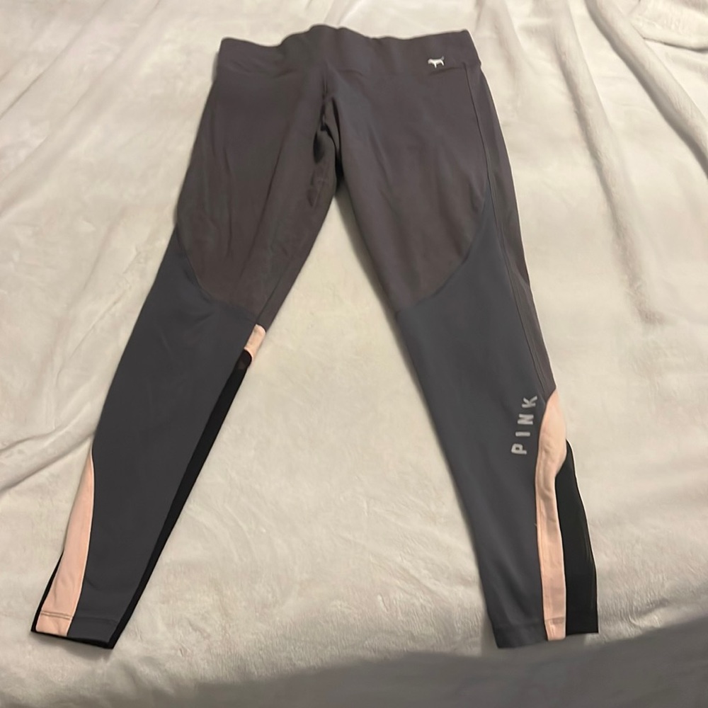 Gray yoga pants